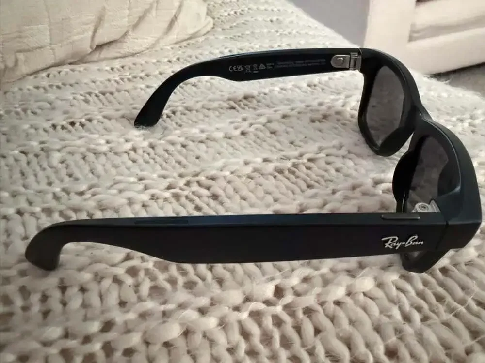 Ray-Ban Meta Wayfarer Gen 1 Smart Glasses, Matte Black, Polarized